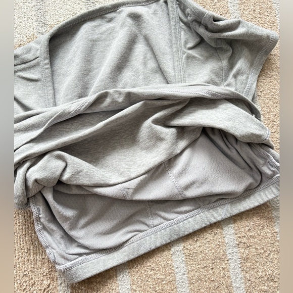 Vuori Short Sleeve Halo Scoop Cropped Tee XS - Picture 3 of 4